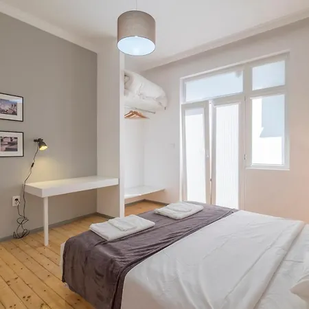 דירה Bluewaveplace - Stylish 2 Bedroom In Center Of *