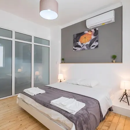 Bluewaveplace - Stylish 2 Bedroom In Center Of Apartamento Sófia