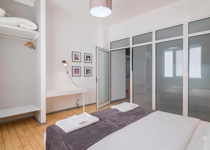 Appartement Bluewaveplace - Stylish 2 Bedroom In Center Of Sofia
