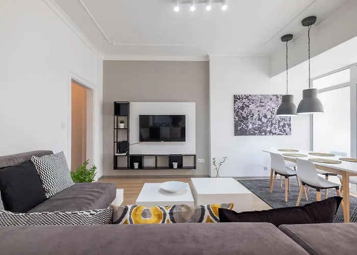 Bluewaveplace - Stylish 2 Bedroom In Center Of Sofia